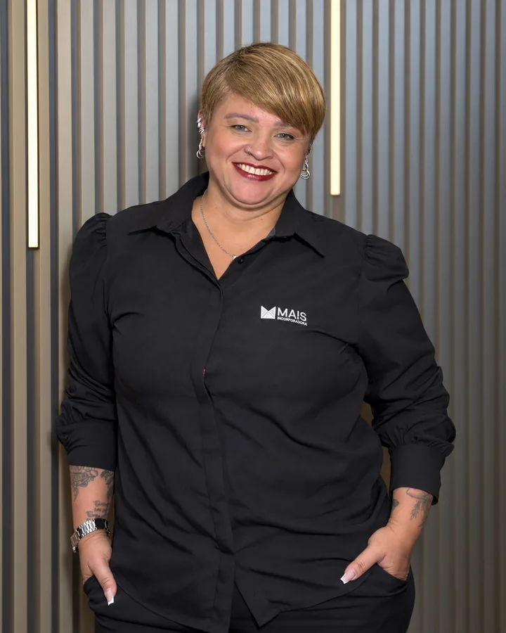 Jô, junior finance assistant at Mais Incorporadora